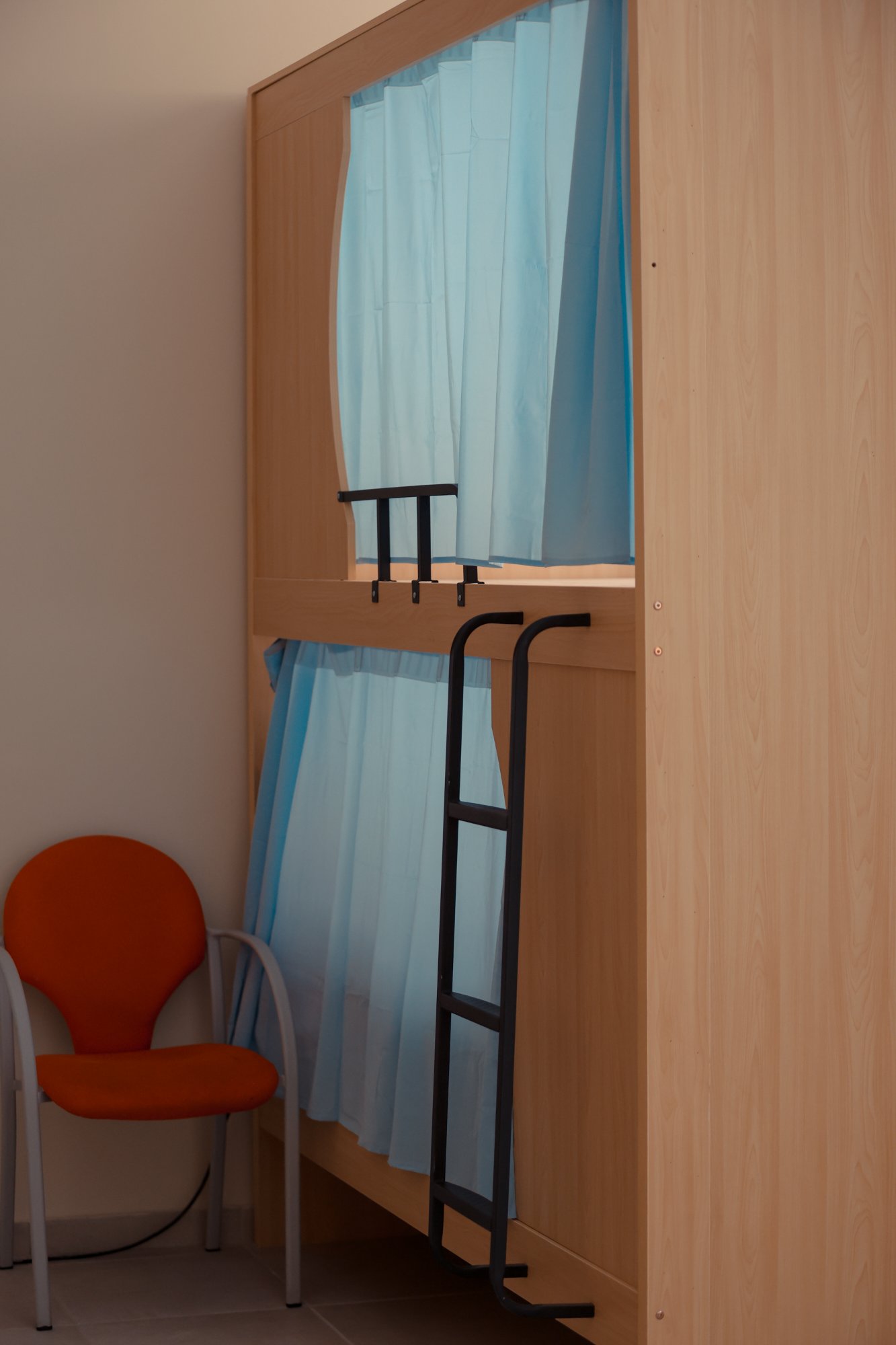 Privacy curtains